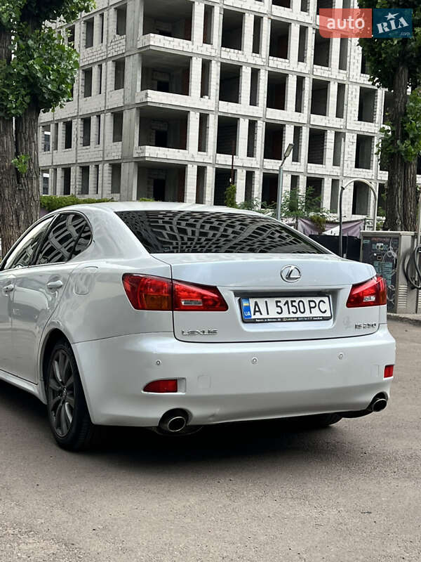 Седан Lexus IS 2008 в Киеве