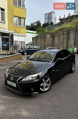 Седан Lexus IS 2005 в Киеве