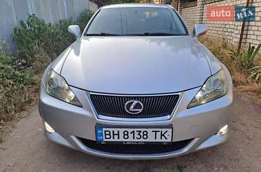 Седан Lexus IS 2005 в 