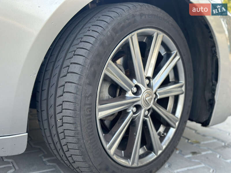 Седан Lexus IS 2014 в Кропивницком