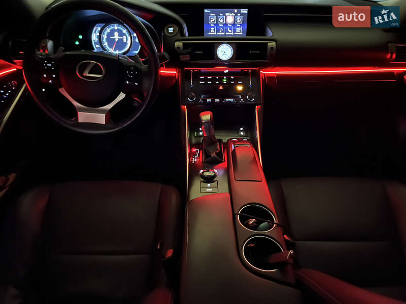 Седан Lexus IS 2013 в Одессе
