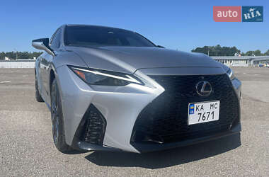 Седан Lexus IS 2022 в Киеве