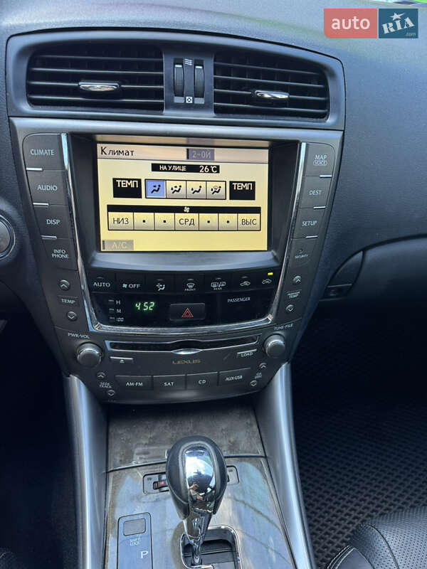 Седан Lexus IS 2010 в Пилиповичах