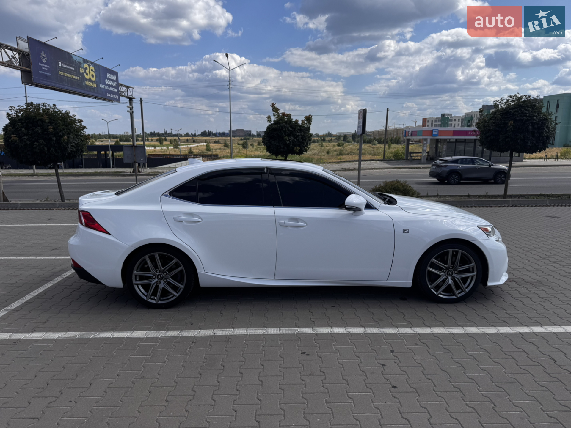 2015 Lexus IS - мініатюра 9