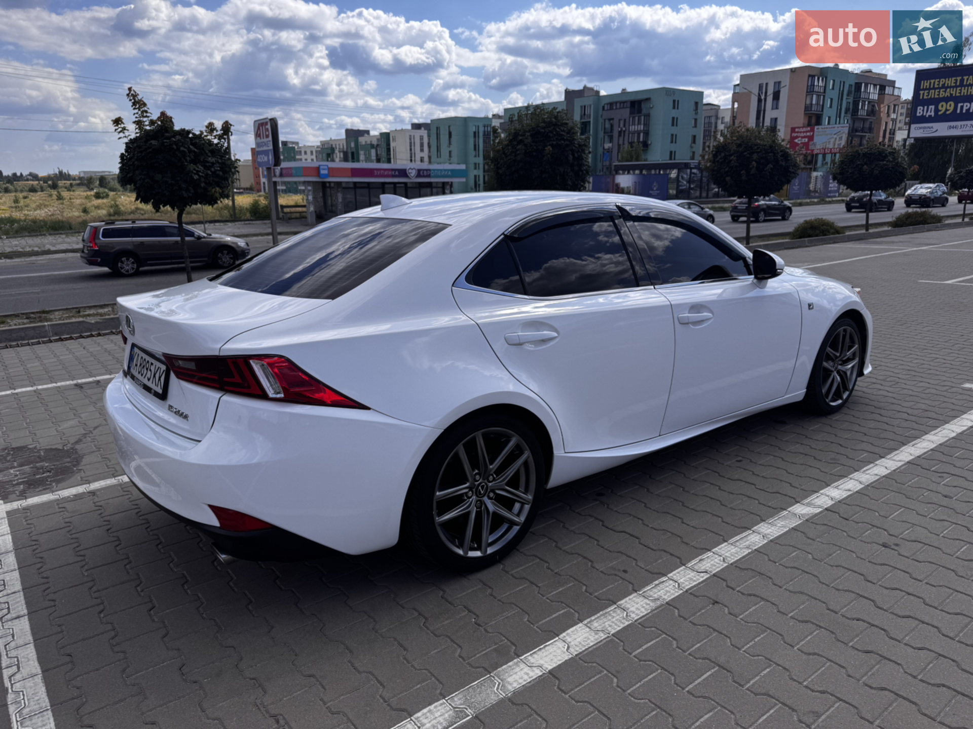 2015 Lexus IS - мініатюра 10
