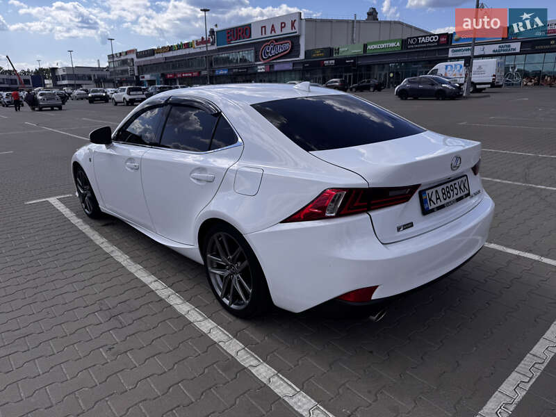 Седан Lexus IS 2015 в Киеве фото 13 Седан Lexus IS 2015 в Киеве