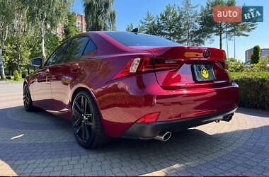 Седан Lexus IS 2014 в 