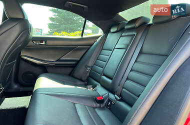 Седан Lexus IS 2014 в 