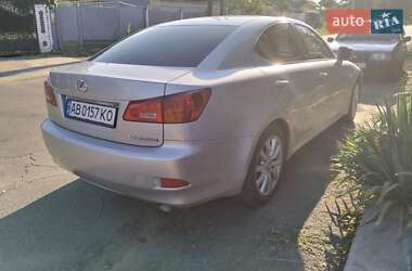 Седан Lexus IS 2007 в Тростянці