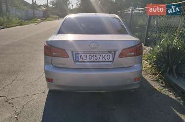 Седан Lexus IS 2007 в Тростянці