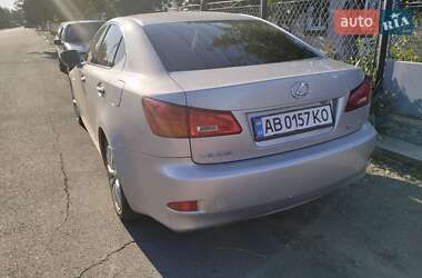 Седан Lexus IS 2007 в Тростянці
