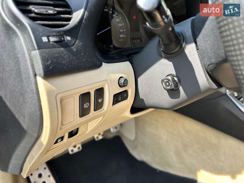 Седан Lexus IS 2006 в Виннице