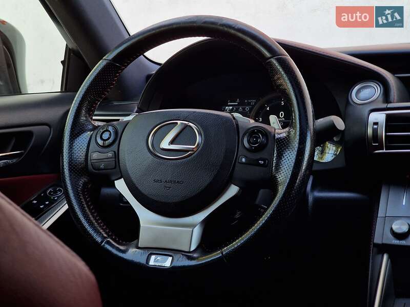 Седан Lexus IS 2016 в Одессе