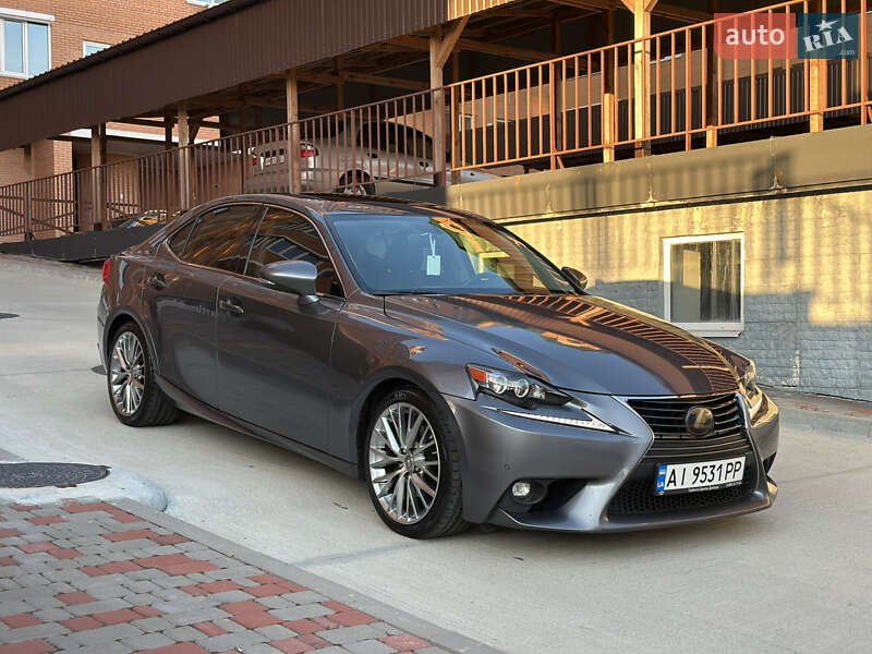 Lexus IS 2014