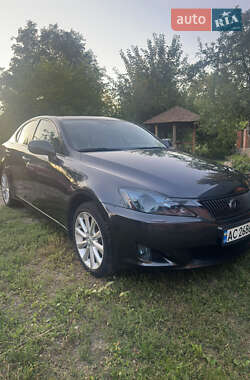 Седан Lexus IS 2010 в 