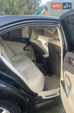 Седан Lexus IS 2010 в 