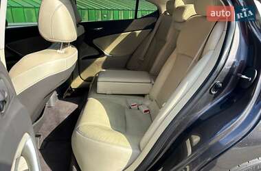 Седан Lexus IS 2010 в 