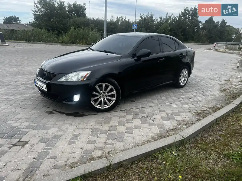 Lexus IS 2005
