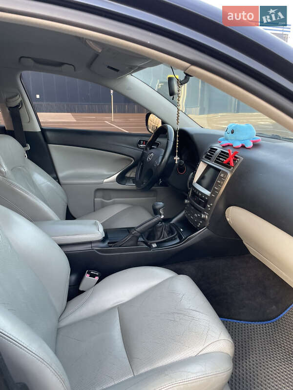 Седан Lexus IS 2006 в Чернигове фото 7 Седан Lexus IS 2006 в Чернигове