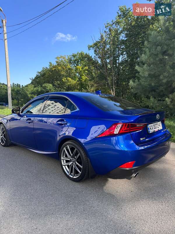 Седан Lexus IS 2016 в Харькове