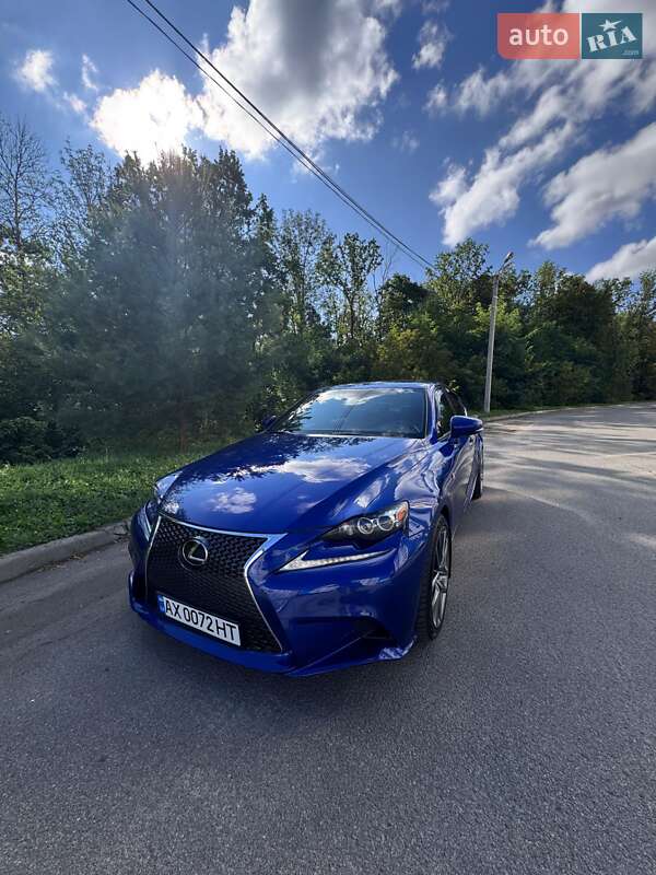 Седан Lexus IS 2016 в Харькове