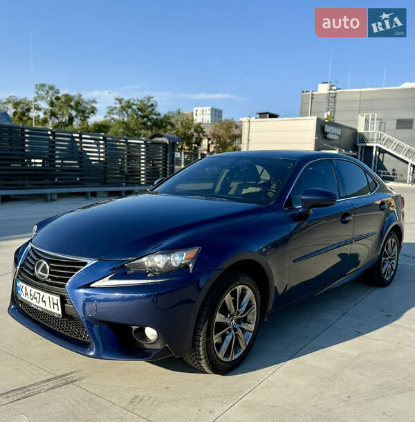 Седан Lexus IS 2013 в Киеве
