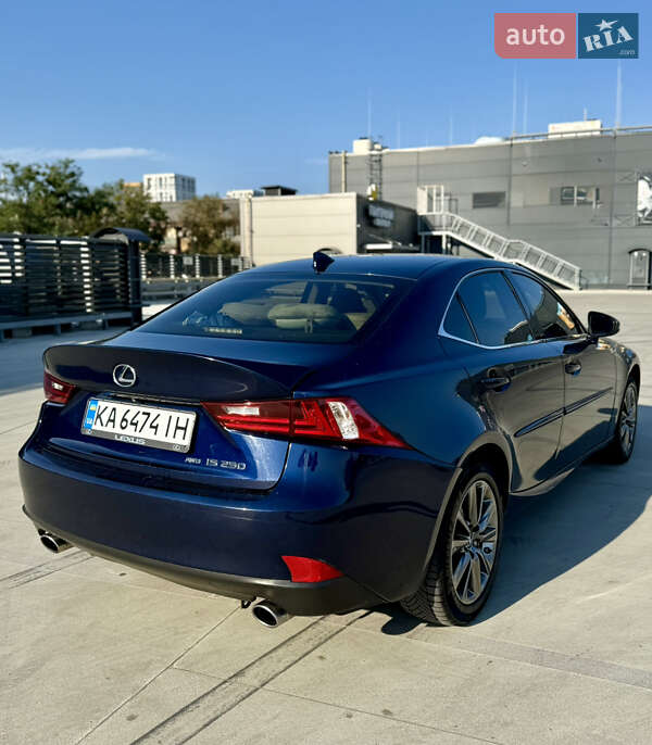 Седан Lexus IS 2013 в Киеве