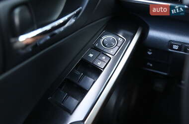 Седан Lexus IS 2013 в 