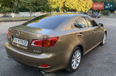 Седан Lexus IS 2009 в 