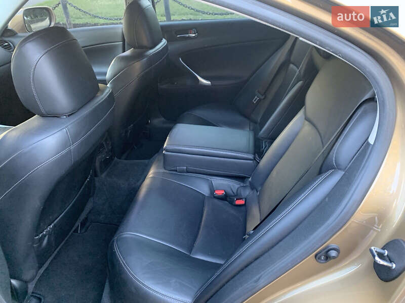 Седан Lexus IS 2009 в Киеве фото 8 Седан Lexus IS 2009 в Киеве