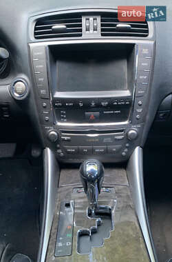 Седан Lexus IS 2009 в 