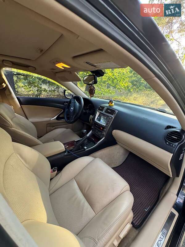 Седан Lexus IS 2007 в Новомосковске фото 15 Седан Lexus IS 2007 в Новомосковске