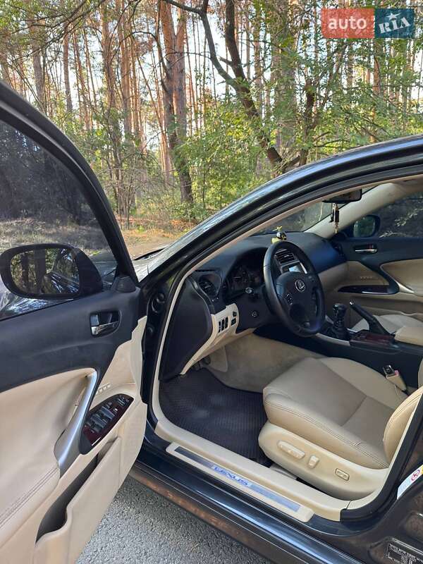 Седан Lexus IS 2007 в Новомосковске фото 20 Седан Lexus IS 2007 в Новомосковске