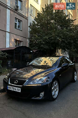 Седан Lexus IS 2005 в 