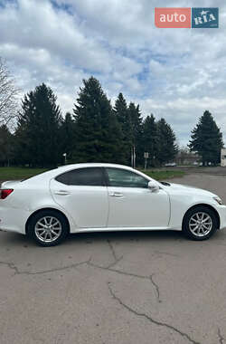 Седан Lexus IS 2012 в 