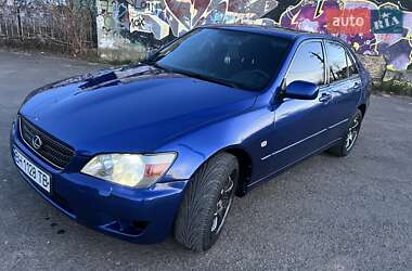 Седан Lexus IS 2001 в 