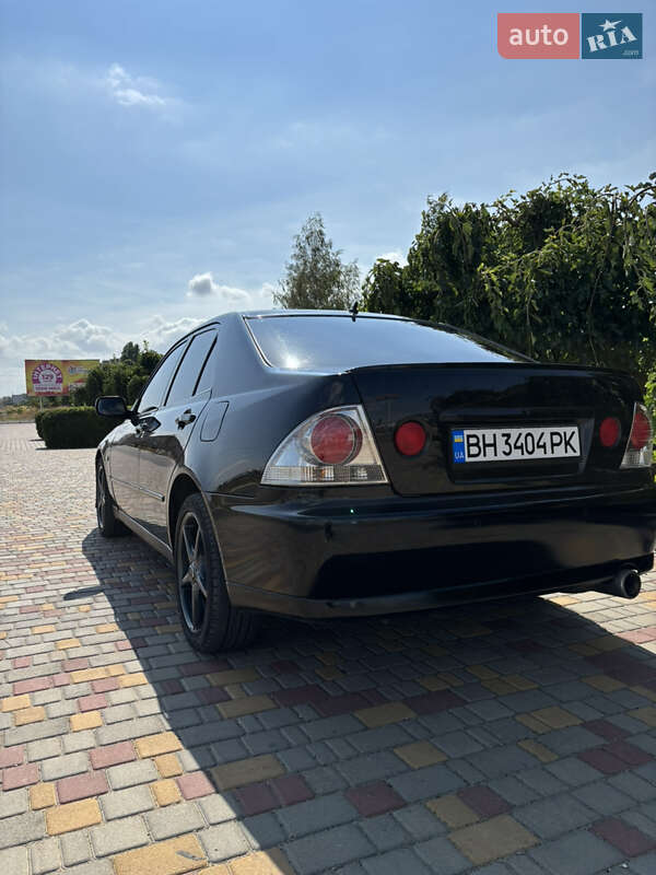 Седан Lexus IS 1999 в Белгороде-Днестровском