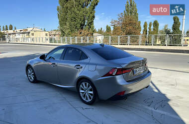 Седан Lexus IS 2014 в 