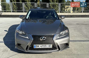 Седан Lexus IS 2014 в 