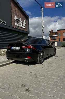 Седан Lexus IS 2016 в 