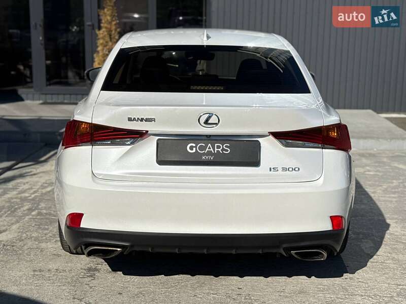 Седан Lexus IS 2017 в Киеве