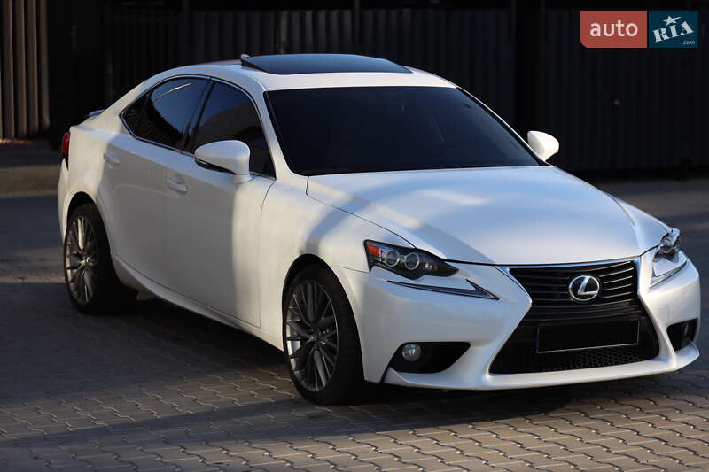 Седан Lexus IS 2013 в Киеве