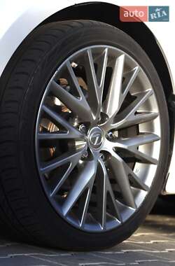 Седан Lexus IS 2013 в 