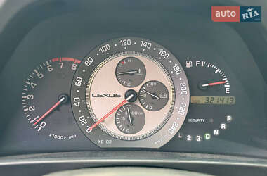 Седан Lexus IS 1999 в 