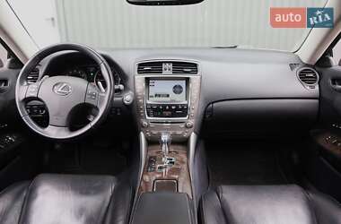 Седан Lexus IS 2010 в 
