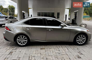 Седан Lexus IS 2013 в 