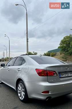 Седан Lexus IS 2010 в 