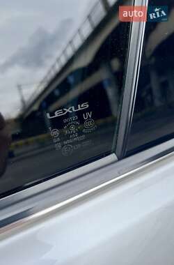 Седан Lexus IS 2010 в 