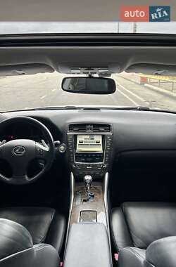 Седан Lexus IS 2010 в 