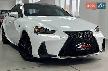 Седан Lexus IS 2016 в 